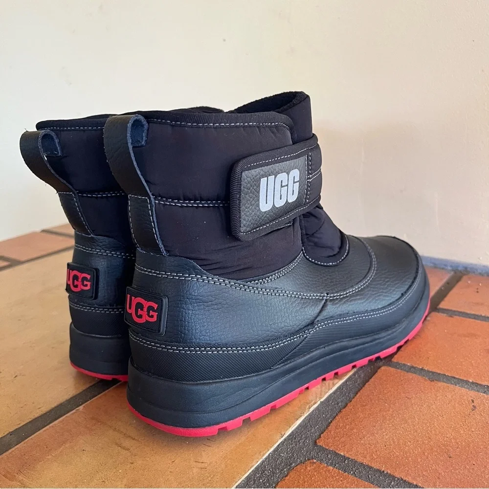 UGG Kids Taney weather Boots with Red Outsole Size 6 NWOT